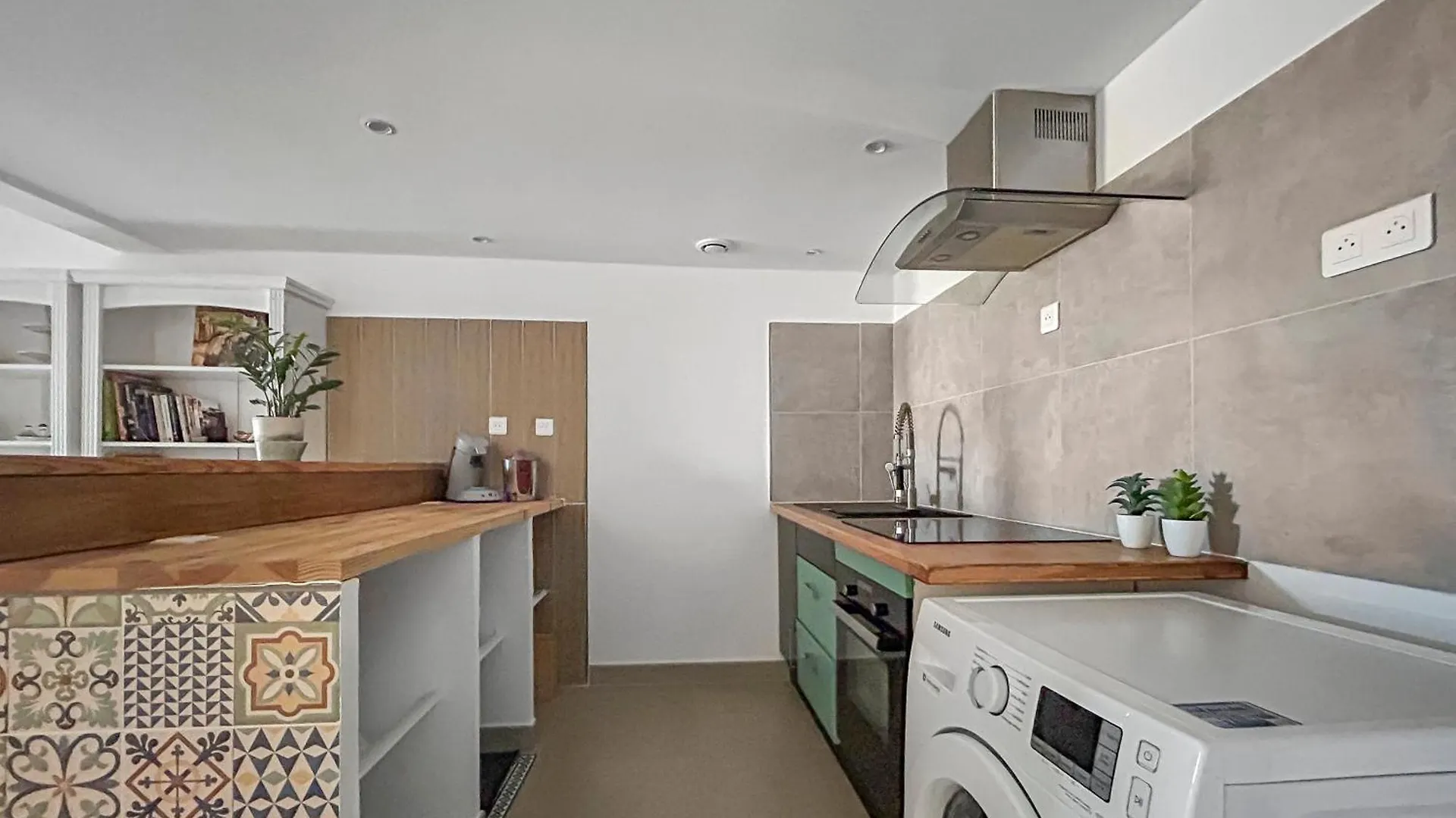 Appartement Spacieux & Vue Imprenable Saint-Laurent-du-Var Apartment
